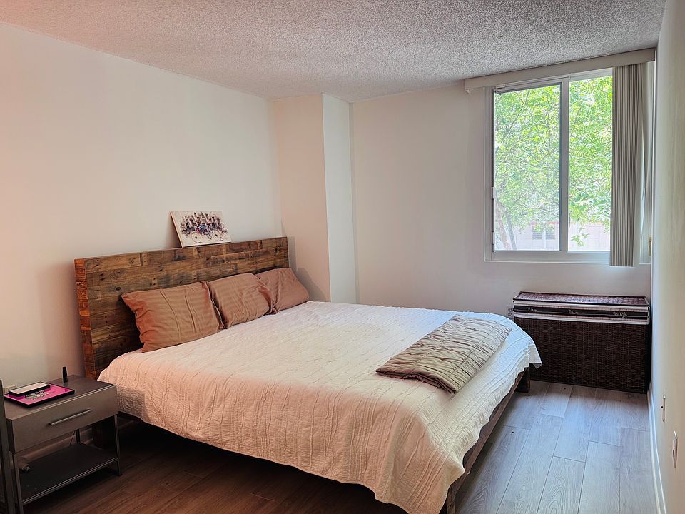 1st image of 800 N Miami Ave #206