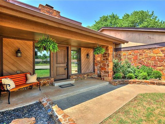 4th image of 4612 Deer Creek Ct