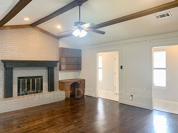 4th image of 505 E Scotland Dr