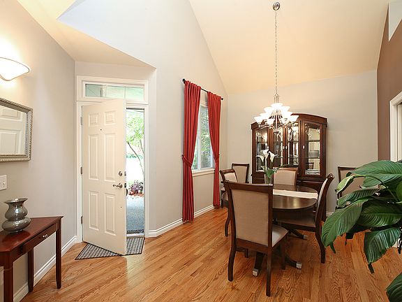 3rd image of 25225 SE 42nd Dr