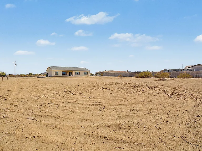 12138 S Airport Rd — Photo 32