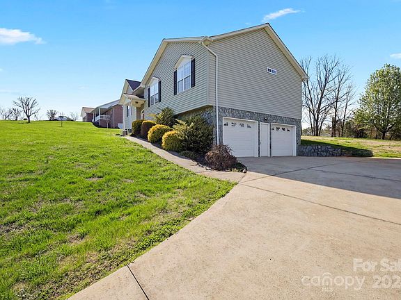 5th image of 1310 Gallatin Ln