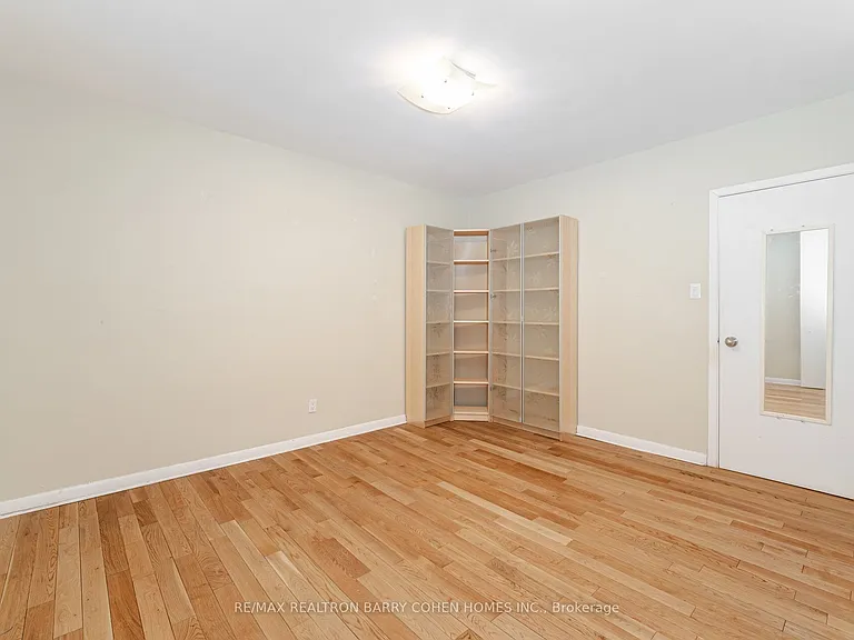 475 Winona Dr #2 — Photo 16