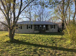 108 Howell Hill Rd, Fayetteville, TN 37334