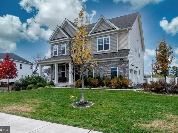 37 Boiler Ct, Phoenixville, PA 19460