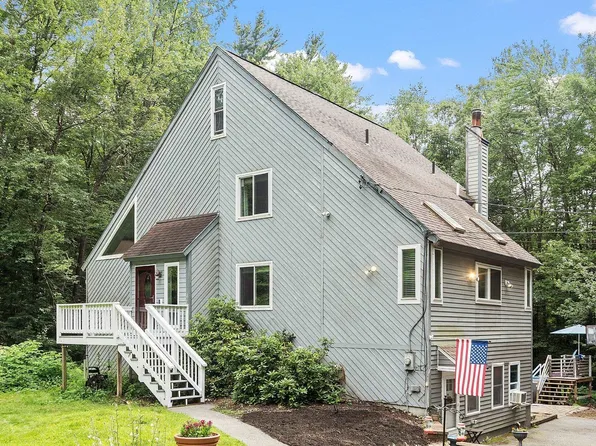 19 Tempo Drive, Danville, NH 03819