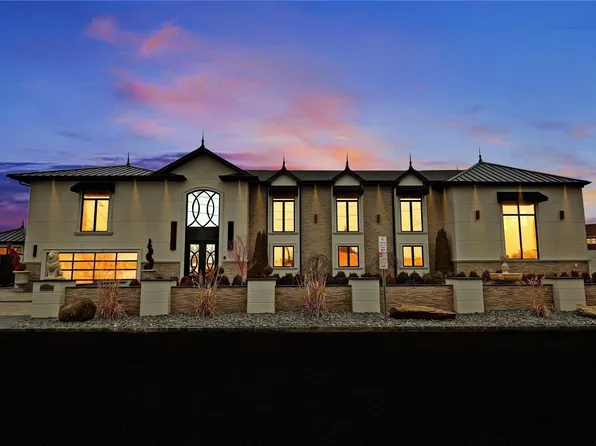 249 Eaton Lane, West Islip, NY 11795