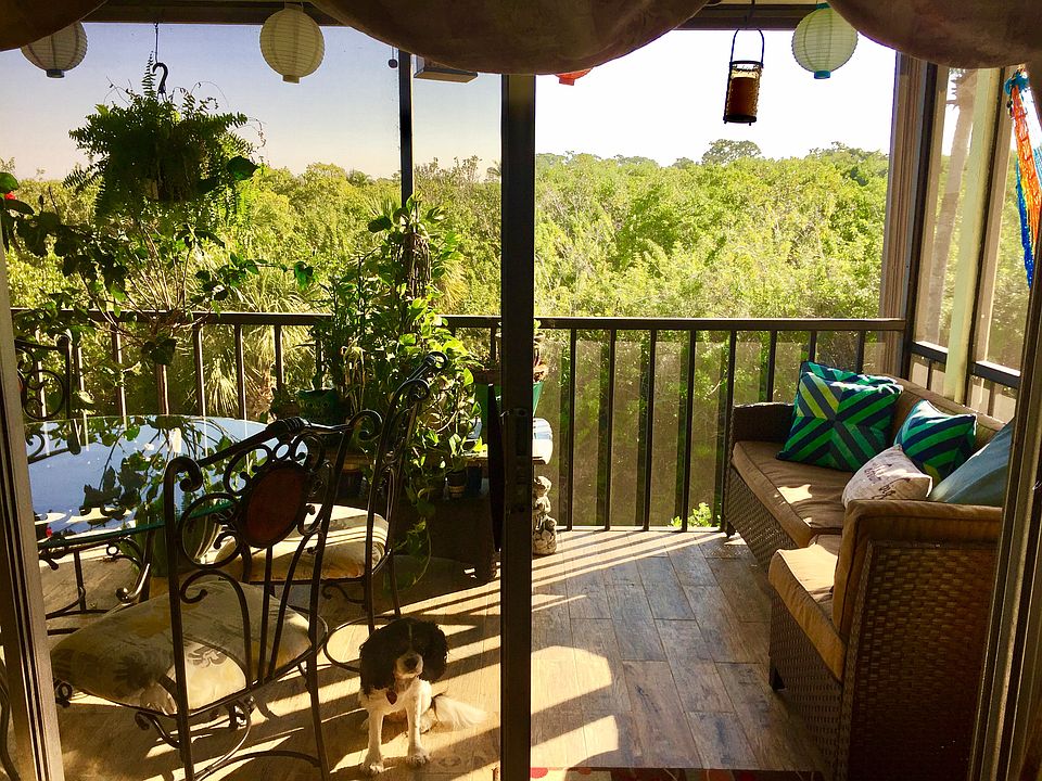 Lanai with tropical views