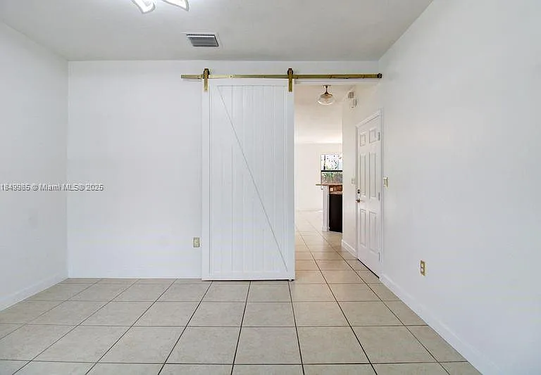 23355 SW 113th Psge — Photo 4