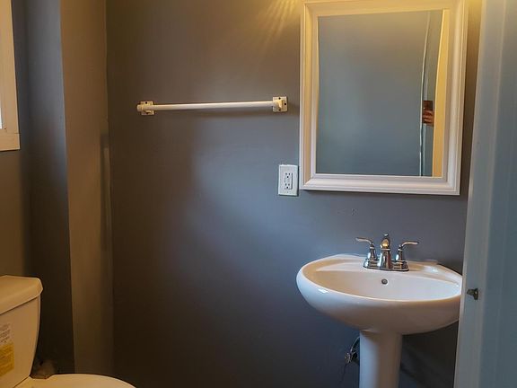 2nd image of 111 S Main St #2