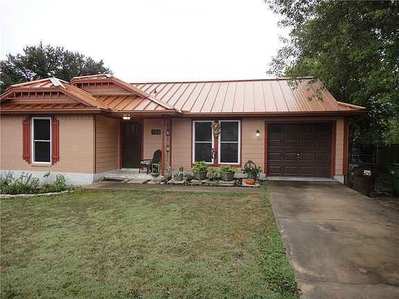 2nd image of 1103 Ferndale Dr