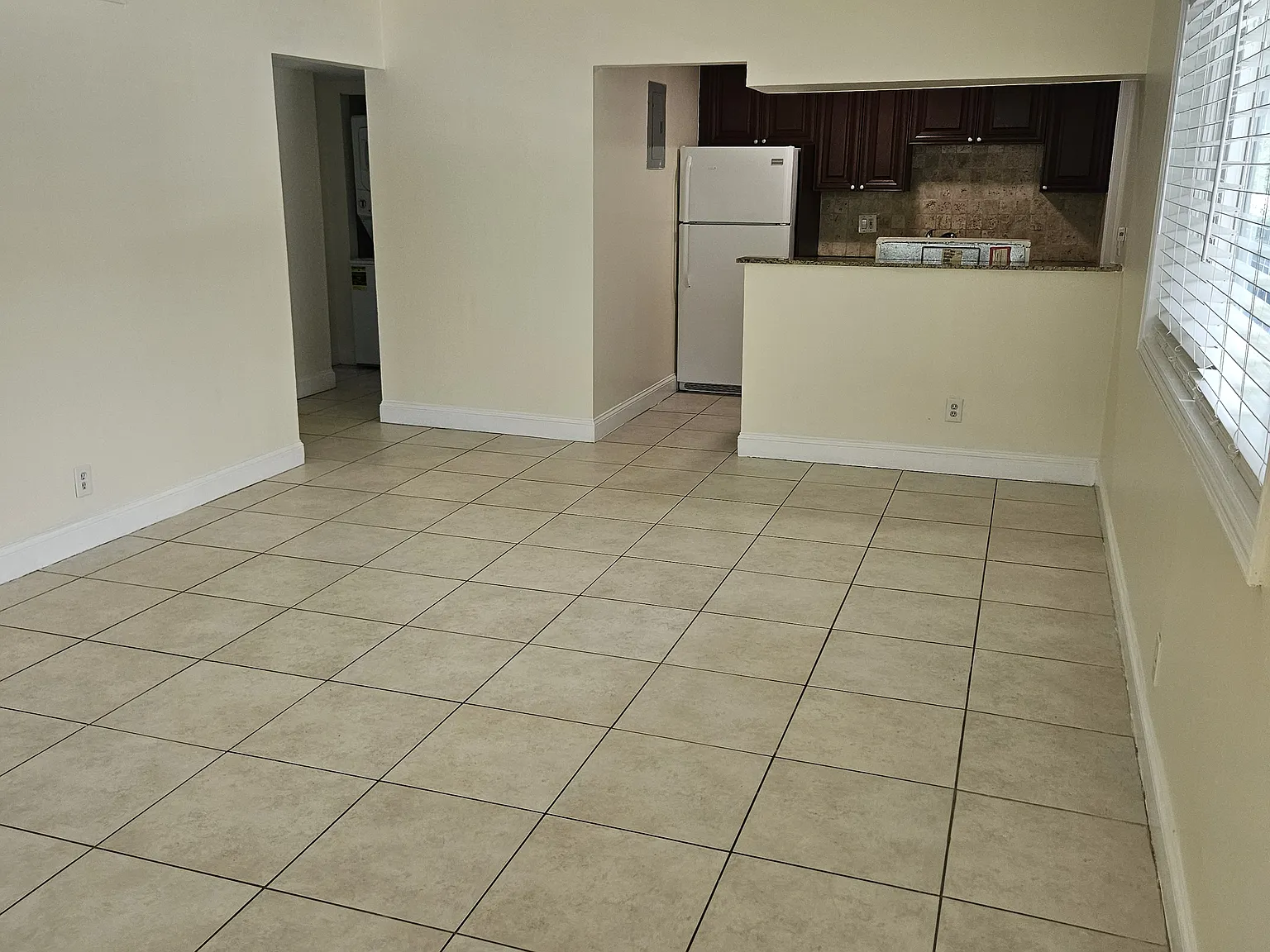 2 bed, 854 sqft, $1,890 — Photo 3