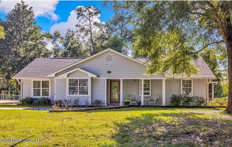 1st image of 9321 Coconut Dr