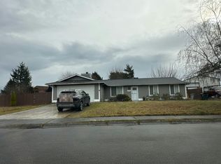 12129 SE 277th Pl, Kent, WA 98030