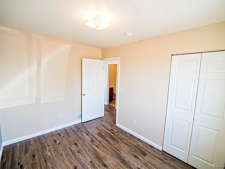55 N 10th Ave #B — Photo 8