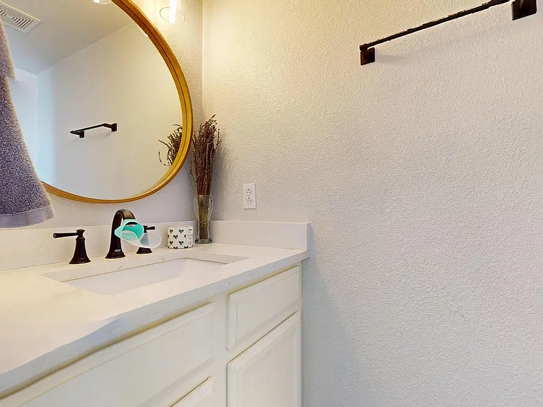 3249 Emerald Point Dr — Photo 16