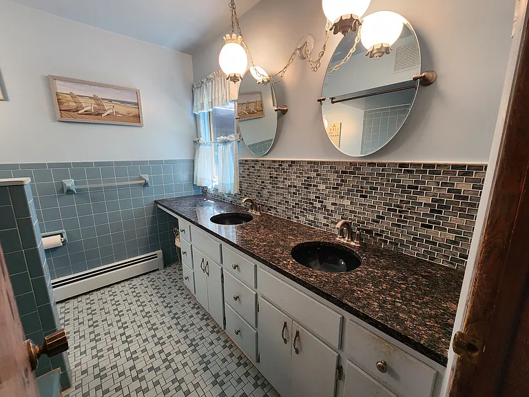 375 Houghton Rd — Photo 10