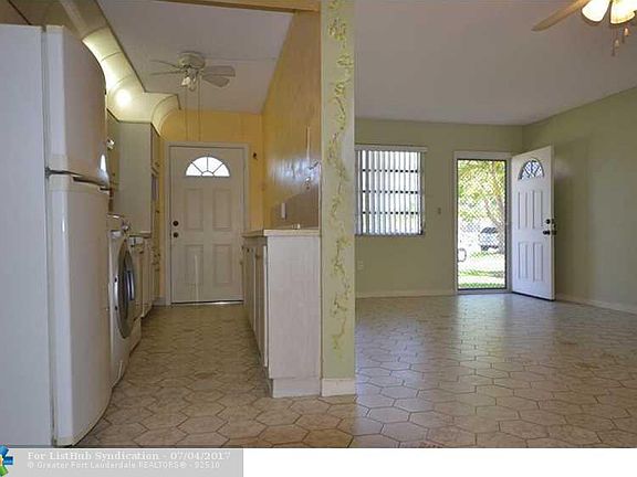 5th image of 20320 NE 2nd Ave APT 6