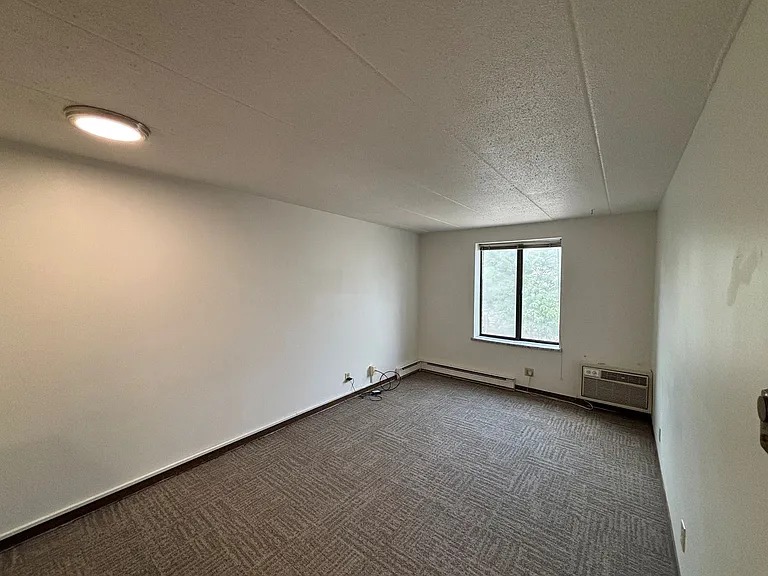 511 W Main St #206 — Photo 23