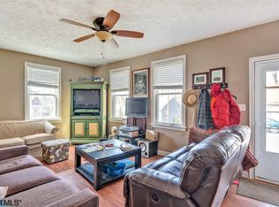 1000 Rayon St, Charlottesville, VA 22902