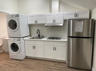 17626 W Bessemer St, Encino, CA 91316