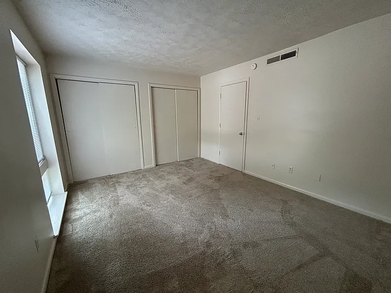 Huntingwood Apartments — Photo 33