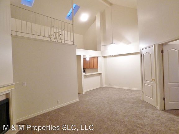 3rd image of 5336 S Beacon Hill Cir