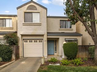 3135 Newport Ter, Davis, CA 95618