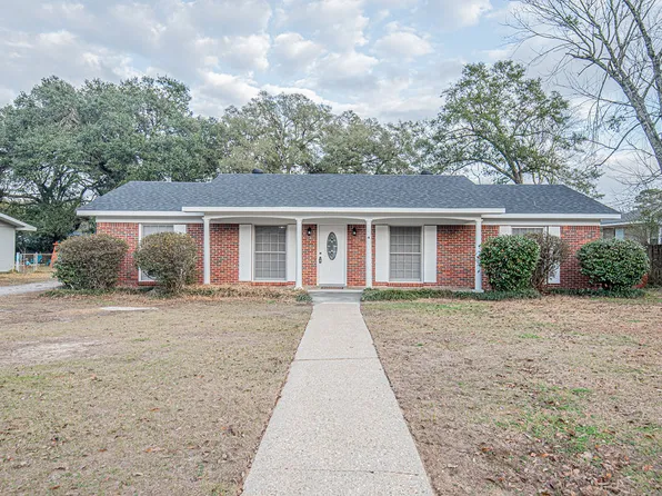 4361 Montclair Cir E, Mobile, AL 36693
