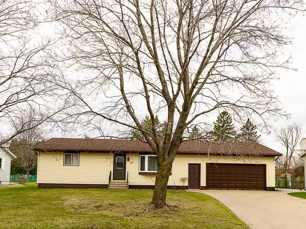 1052 Pine Grove Ln, Lake City, MN 55041