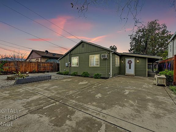 5th image of 2741 Rice Ave