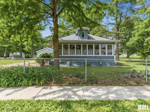 2141 Watch Ave, Springfield, IL 62702