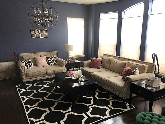 3rd image of 22610 E Fremont Pl