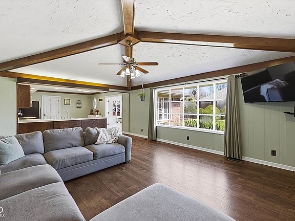 3rd image of 8311 Chateaugay Dr