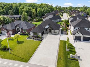 351 Old Tecumseh Rd, Windsor, ON N8N 3T2