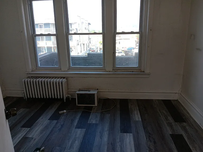 780 S 8th St — Photo 12
