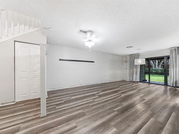 3rd image of 9139 Vineyard Lake Drive
