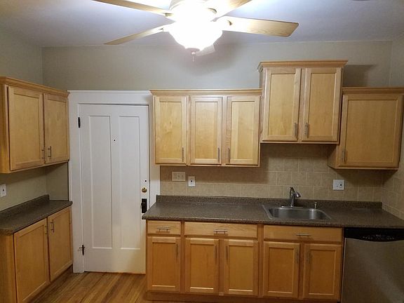 3rd image of 2168 Eldred Ave