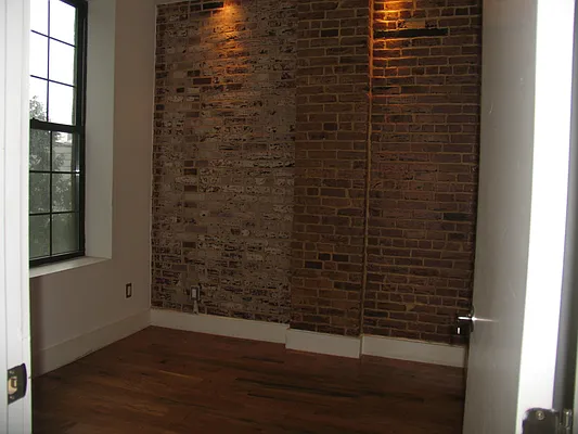 Rented by Rapid Realty Cobble Hill | media 16