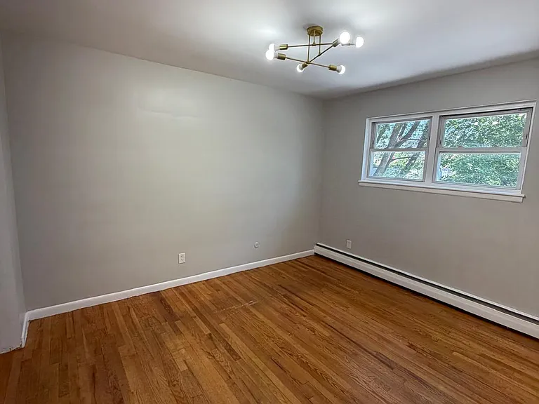 36 Smith St #B3 — Photo 2