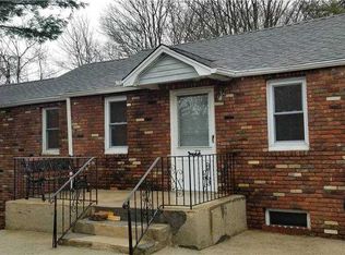 98 Hemlock Dr, Mastic Beach, NY 11951