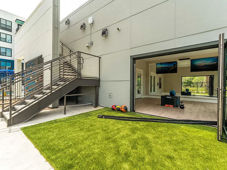 Experience the best of both worlds with our unique indoor/outdoor fitness studio!