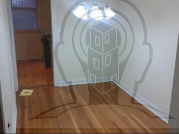 (undisclosed Address), Chicago, IL 60613