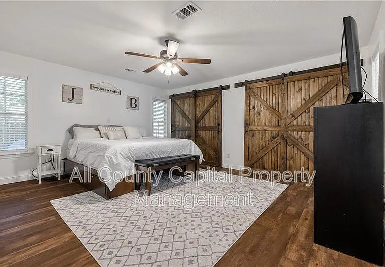 112 Old West Trl — Photo 7