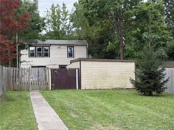 99 Farmer St, Buffalo, NY 14207