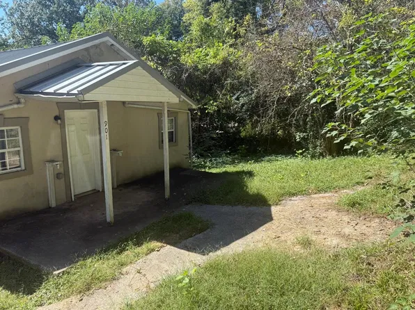 901 Beaman Lake Rd, Knoxville, TN 37914
