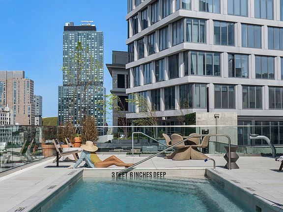 4th image of 545 Vanderbilt Ave APT 21E