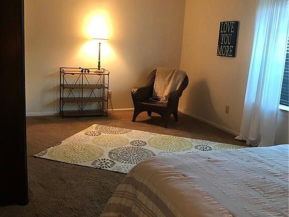5th image of 11101 Oakspring Ct