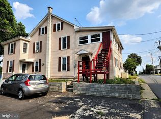 7 Church St, Lititz, PA 17543