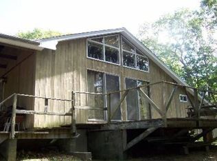 34 Renfrew Ln, East Hampton, NY 11937